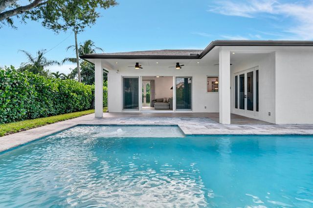 301 Pilgrim Road, West Palm Beach, FL 33405