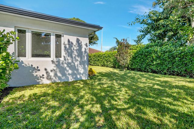 301 Pilgrim Road, West Palm Beach, FL 33405