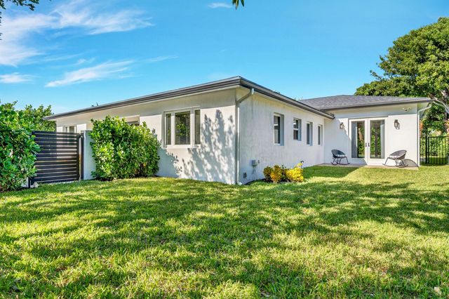 301 Pilgrim Road, West Palm Beach, FL 33405