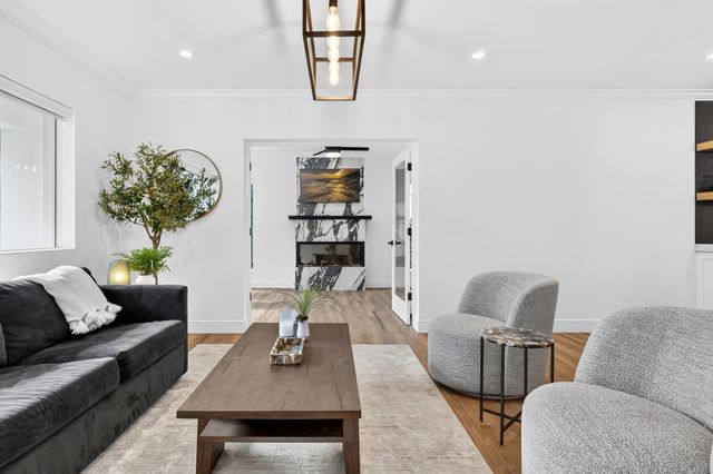 301 Pilgrim Road, West Palm Beach, FL 33405