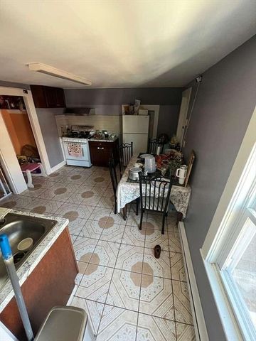 12 Lee Street 3, Somerville, MA 02145