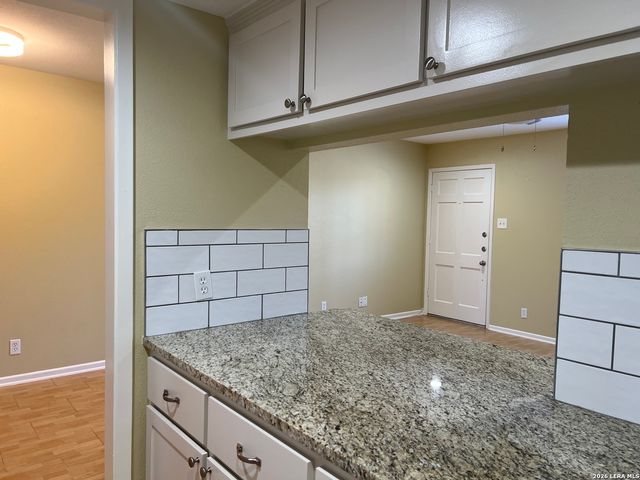 8401 N New Braunfels Ave Apt 344, San Antonio, TX 78209