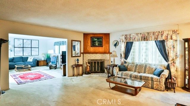 428 W 8th St, Upland, CA 91786