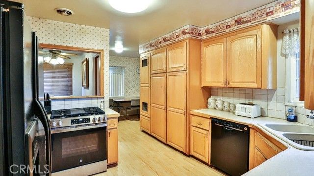 428 W 8th St, Upland, CA 91786