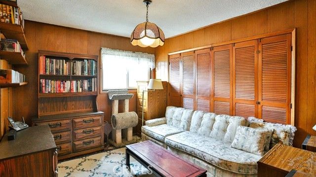 428 W 8th St, Upland, CA 91786