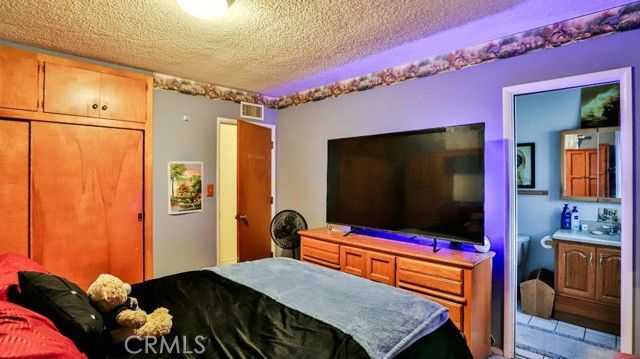 428 W 8th St, Upland, CA 91786