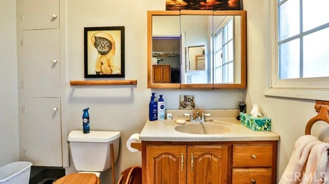 428 W 8th St, Upland, CA 91786