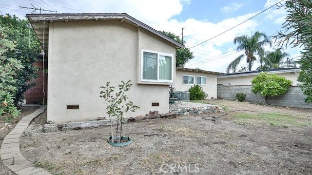 428 W 8th St, Upland, CA 91786