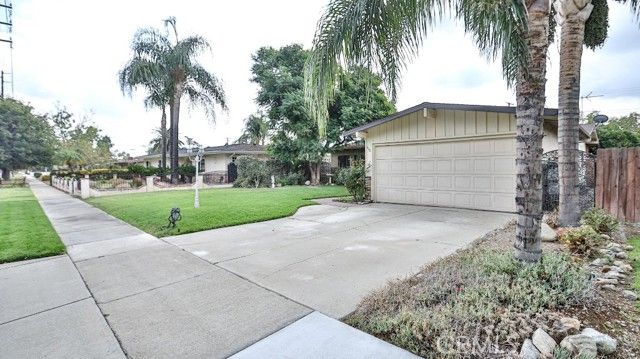 428 W 8th St, Upland, CA 91786