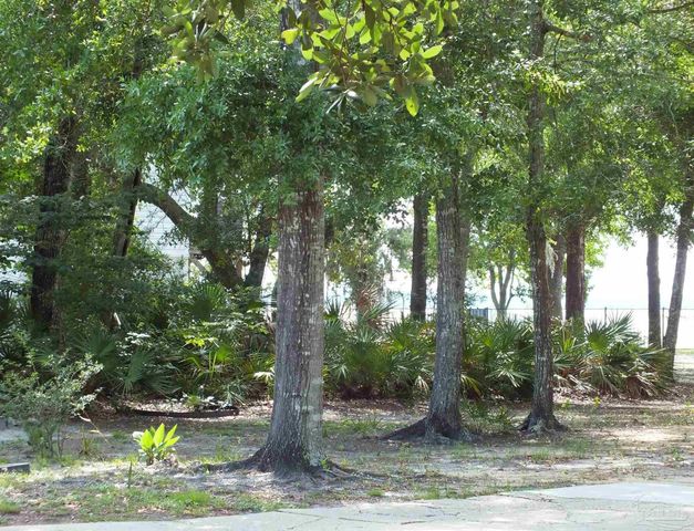 000 Eventide Rd, Milton, FL 32583