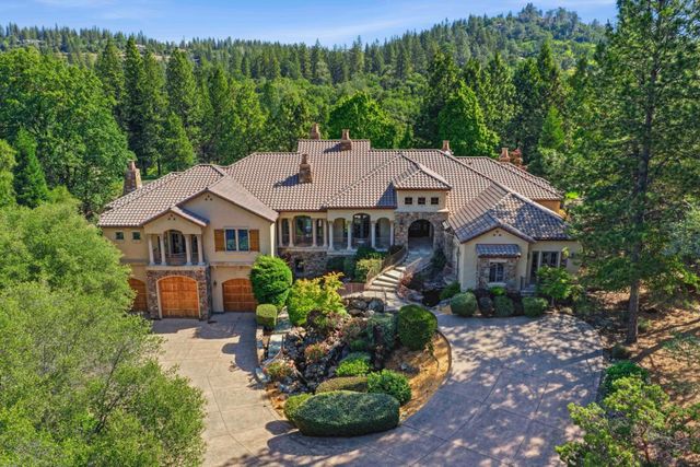 17107 Winchester Club Dr, Meadow Vista, CA 95722