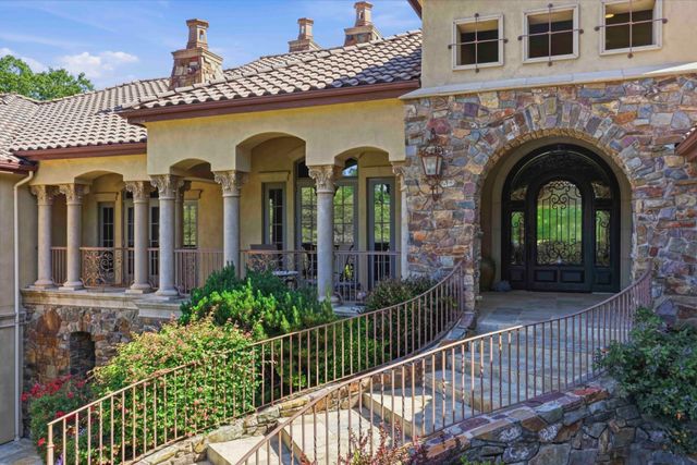 17107 Winchester Club Dr, Meadow Vista, CA 95722