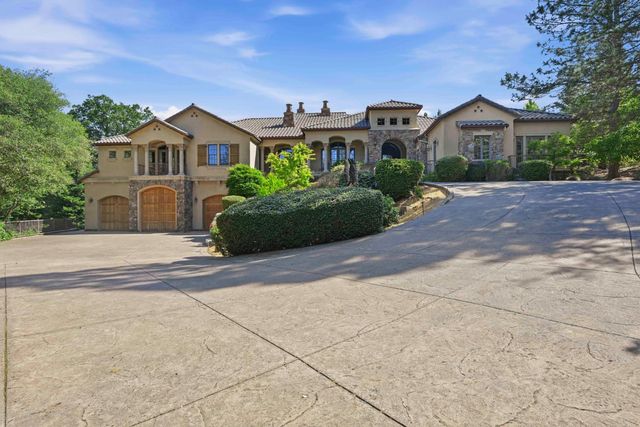 17107 Winchester Club Dr, Meadow Vista, CA 95722