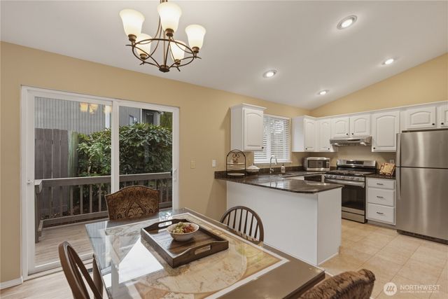 2415 SE 8th Place, Renton, WA 98055