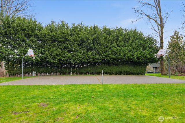 2415 SE 8th Place, Renton, WA 98055