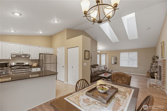 2415 SE 8th Place, Renton, WA 98055