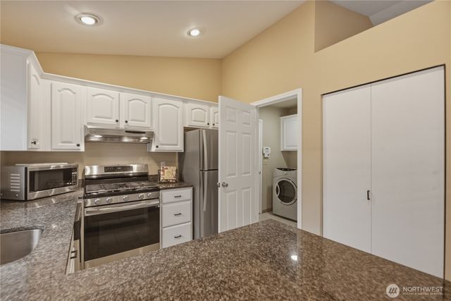 2415 SE 8th Place, Renton, WA 98055