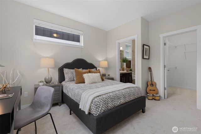 221 1st Place NE, Issaquah, WA 98027