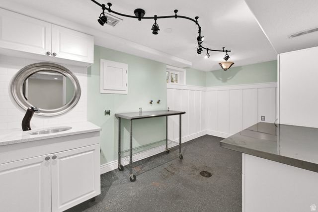 233 W 5200 S, Washington Terrace, UT 84405