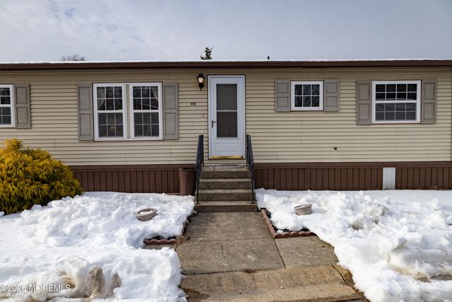 115 Douglas Drive, Jackson, NJ 08527