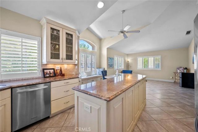 497 Bannister Way B, Simi Valley, CA 93065