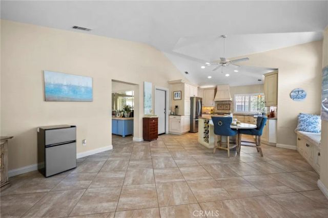 497 Bannister Way B, Simi Valley, CA 93065