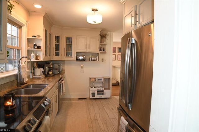 4614 High ST W, Portsmouth, VA 23703