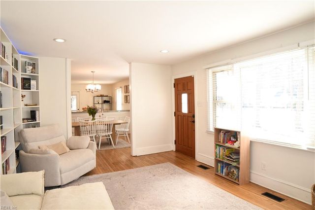 4614 High ST W, Portsmouth, VA 23703