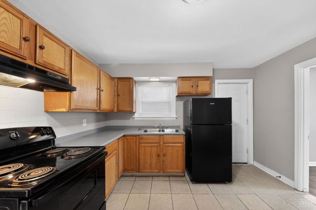 1631 Goodman Avenue, North College Hill, OH 45239