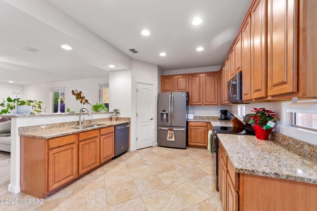 12928 N Shell Traders Court, Oro Valley, AZ 85755