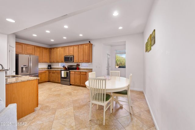 12928 N Shell Traders Court, Oro Valley, AZ 85755