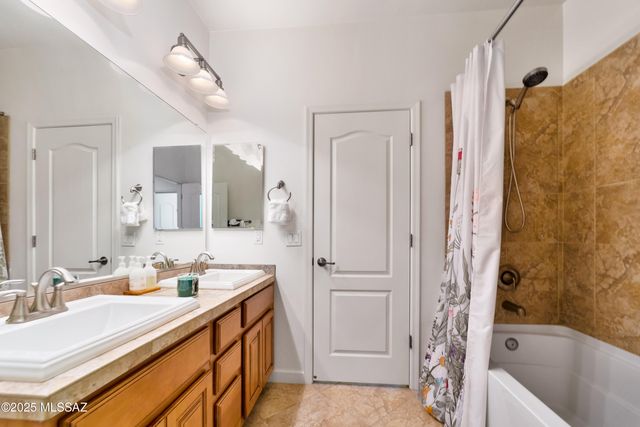 12928 N Shell Traders Court, Oro Valley, AZ 85755