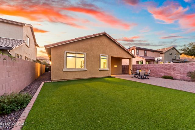 12928 N Shell Traders Court, Oro Valley, AZ 85755