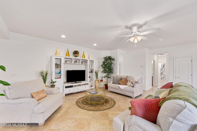 12928 N Shell Traders Court, Oro Valley, AZ 85755