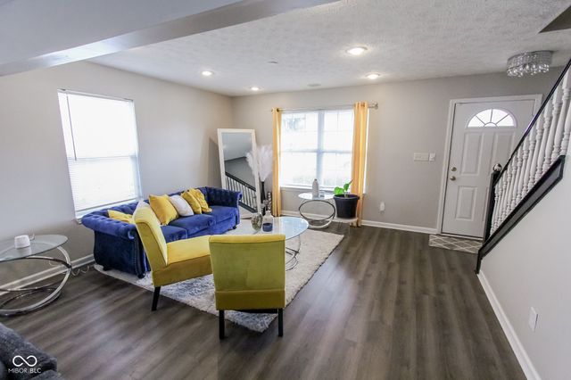 4536 Ringstead Way, Indianapolis, IN 46235