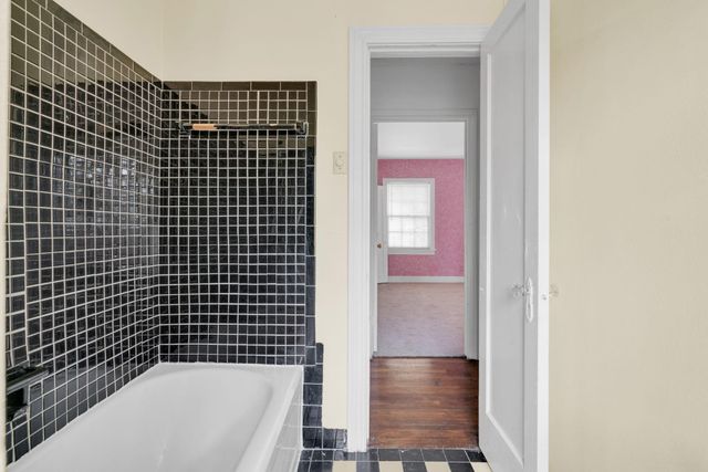 1939 Richmond Avenue 2, Houston, TX 77098