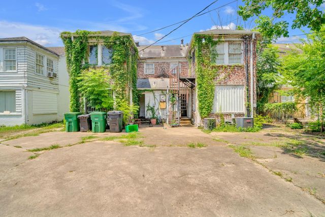 1939 Richmond Avenue 2, Houston, TX 77098