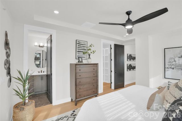 313 E Peterson Drive, Charlotte, NC 28217