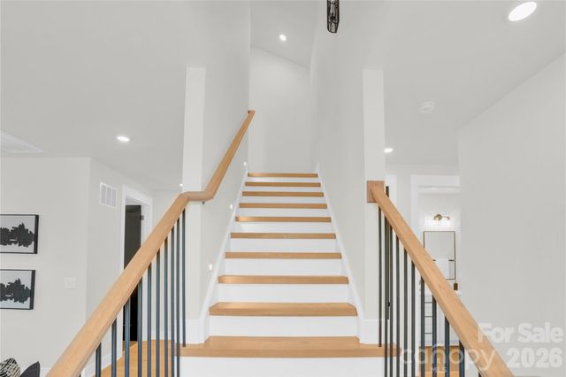 313 E Peterson Drive, Charlotte, NC 28217