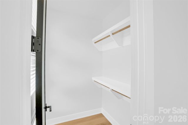 313 E Peterson Drive, Charlotte, NC 28217