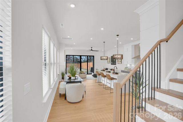 313 E Peterson Drive, Charlotte, NC 28217