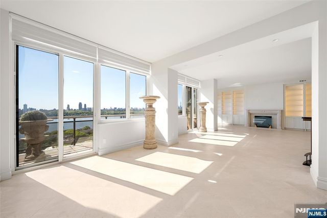 100 Carlyle Drive VP6, Cliffside Park, NJ 07010