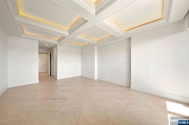 100 Carlyle Drive VP6, Cliffside Park, NJ 07010
