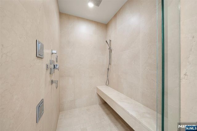 100 Carlyle Drive VP6, Cliffside Park, NJ 07010