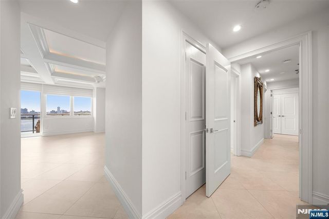 100 Carlyle Drive VP6, Cliffside Park, NJ 07010