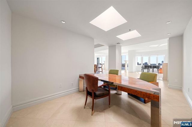 100 Carlyle Drive VP6, Cliffside Park, NJ 07010
