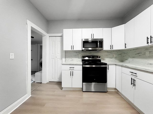 1718 LAVON STREET, Lakeland, FL 33805