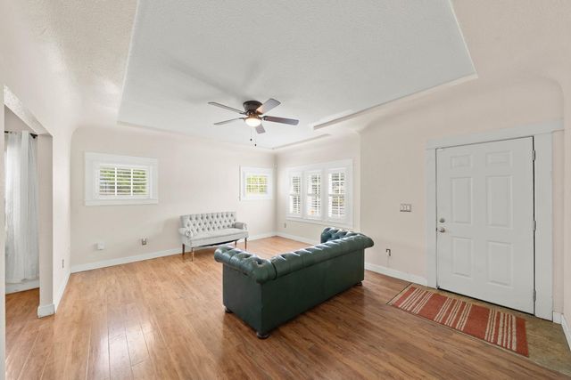1515 W Harding Way, Stockton, CA 95203