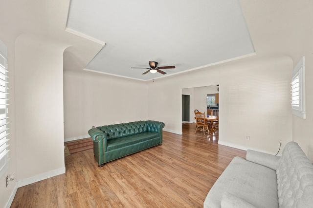 1515 W Harding Way, Stockton, CA 95203