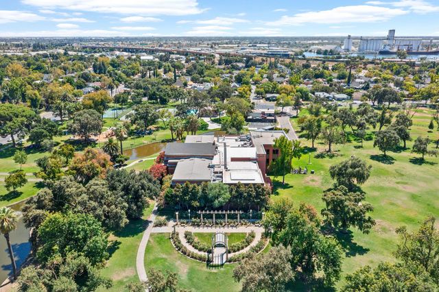 1515 W Harding Way, Stockton, CA 95203